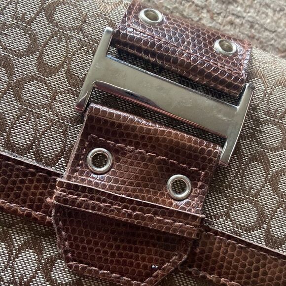 Signature C Unbranded Wallet - Picture 2 of 7